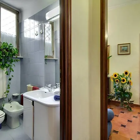 Oltre Le Mura * روما